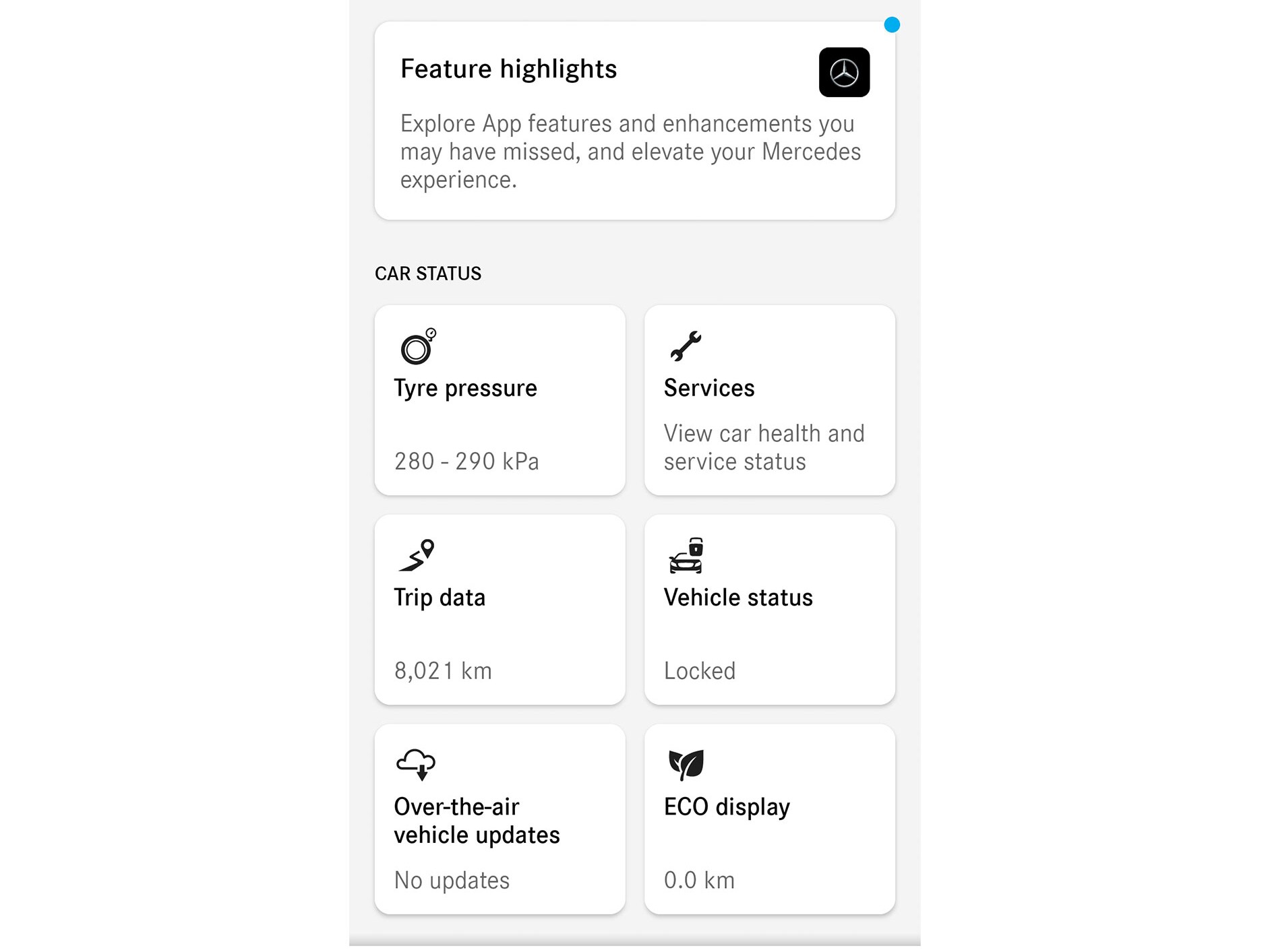 Zukünftige Traumfahrzeuge von Mercedes-Benz werden in der Mercedes-Benz App auf dem Smartphone angezeigt.
