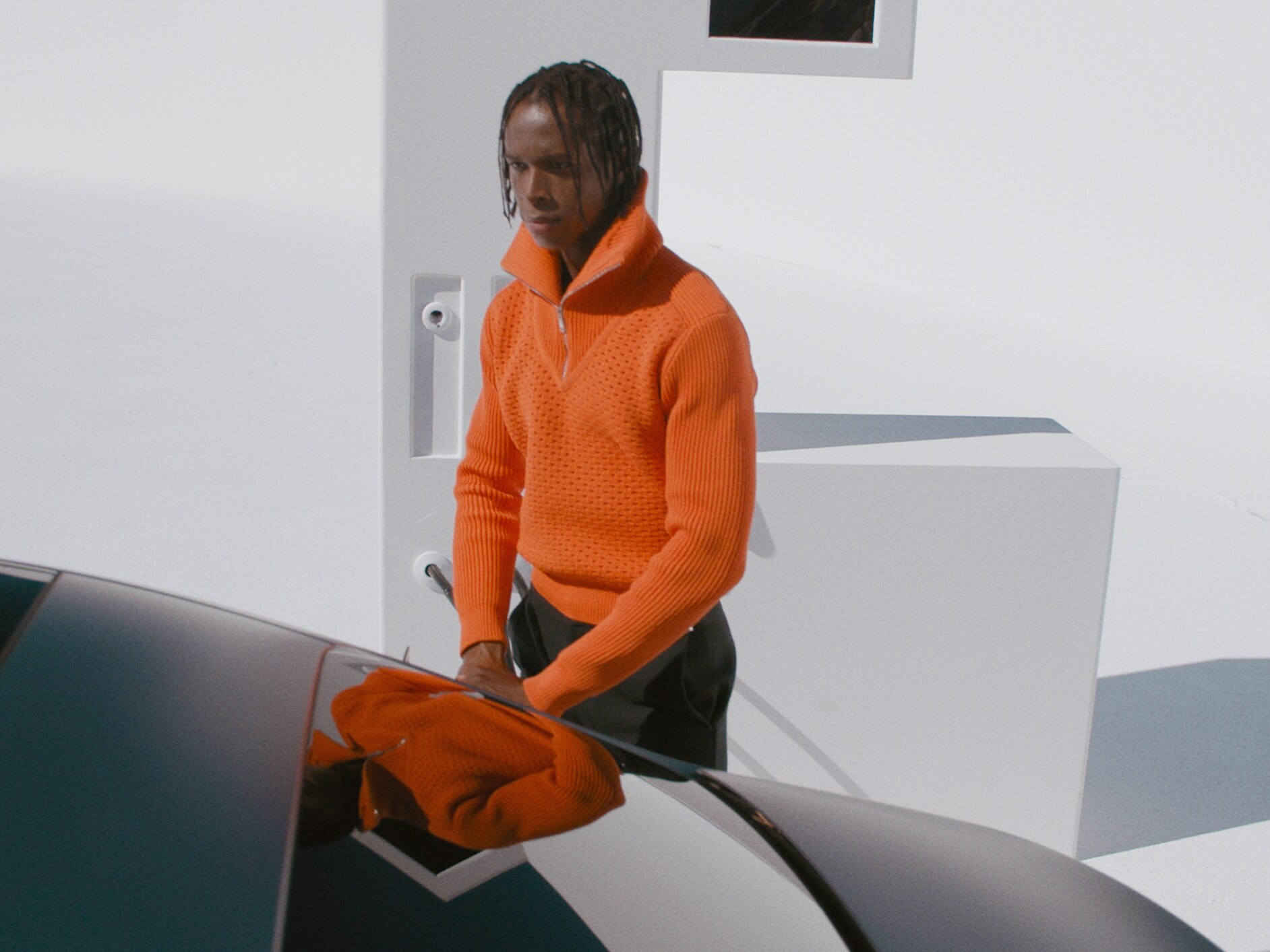 Nutzen Sie Fuel & Pay, um Ihren Kraftstoff bequem und digital zu bezahlen.