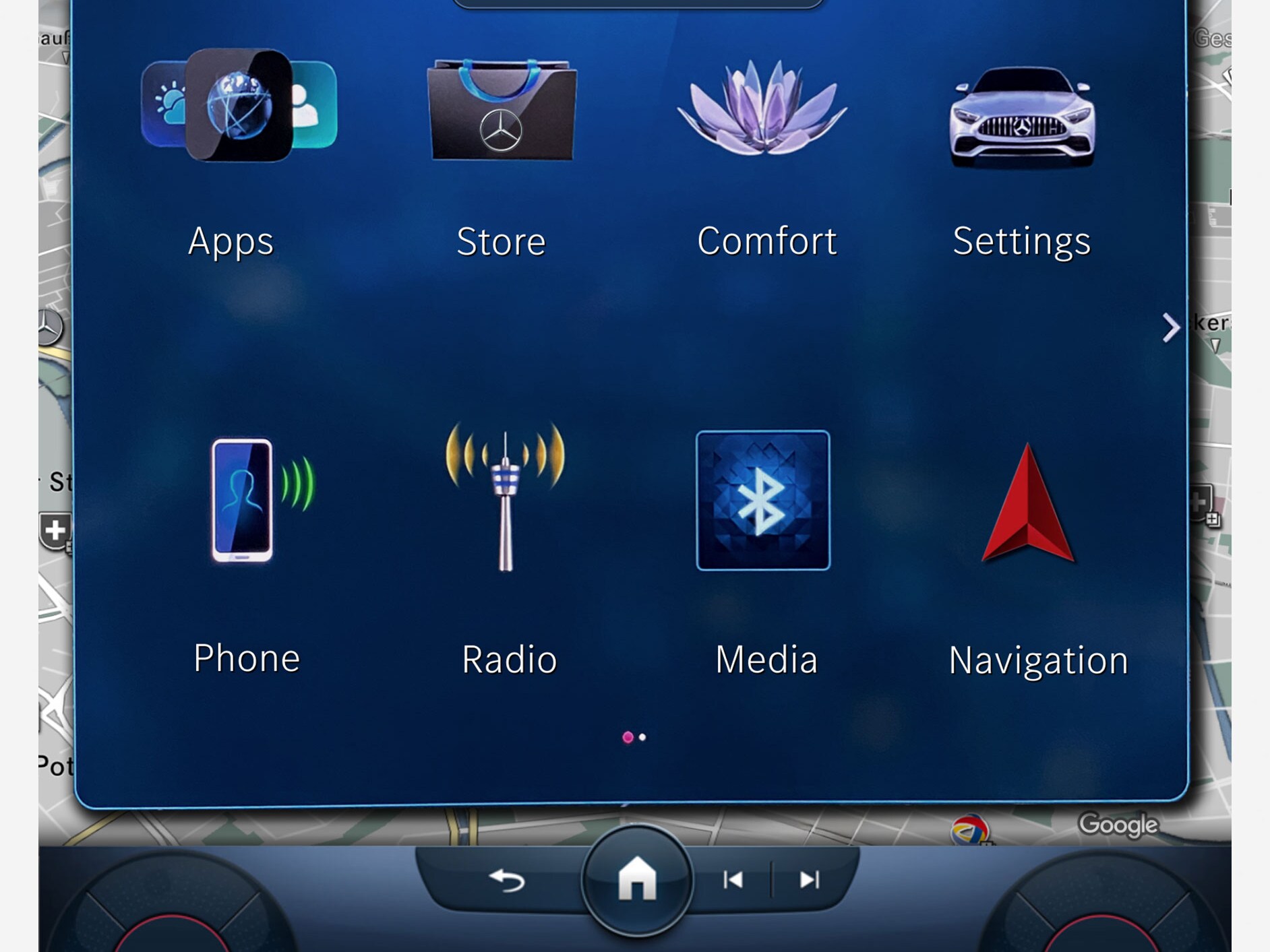 Hinzufügen Ihrer Kreditkarte zu Ihrem Mercedes-Benz, um per Fingerabdruck zu zahlen.