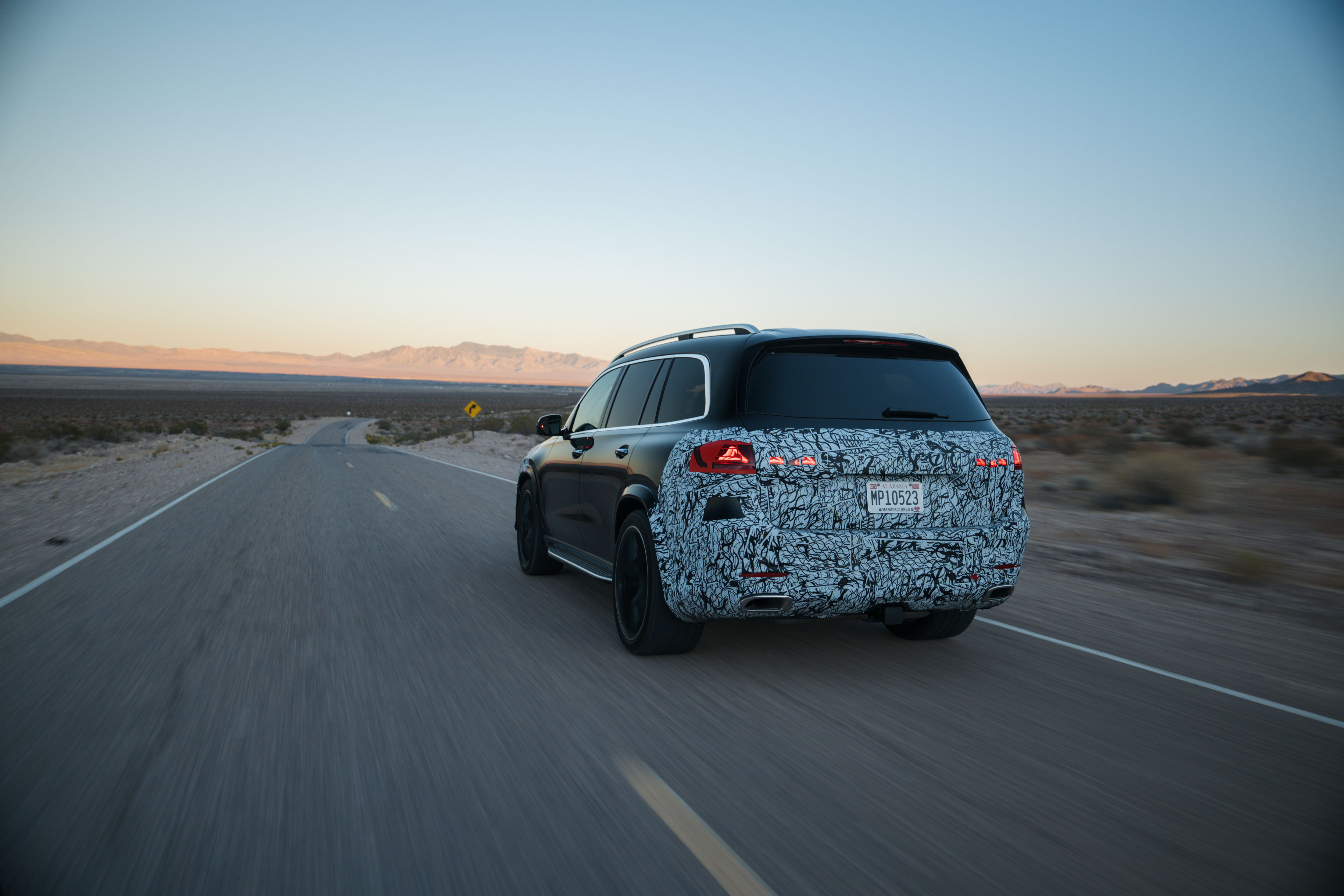 Der neue GLS Der neue GLS auf Testfahrt in Nevada