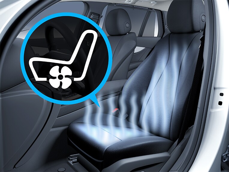 Die Bedienelemente in der Tür der A-Klasse von Mercedes-AMG.