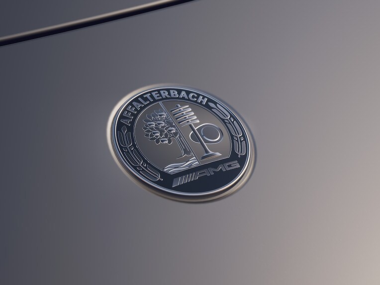 Le blason Mercedes-AMG.