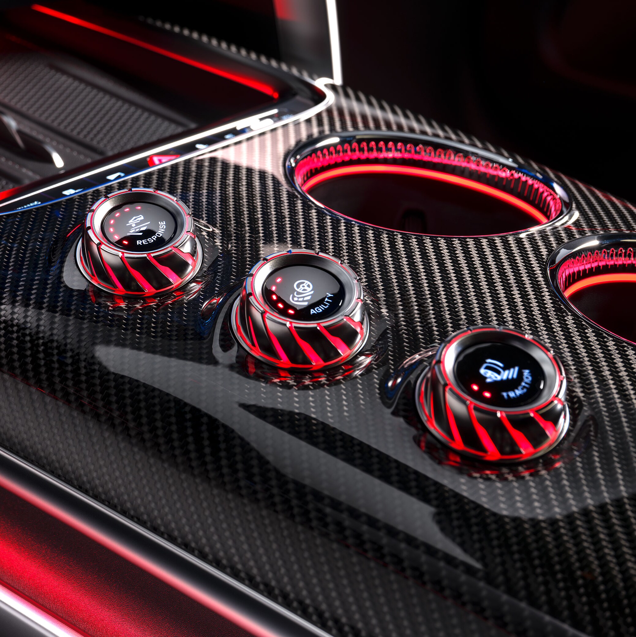 Sportwagenergonomie im neuen GT 4-Türer Coupé von Mercedes-AMG.