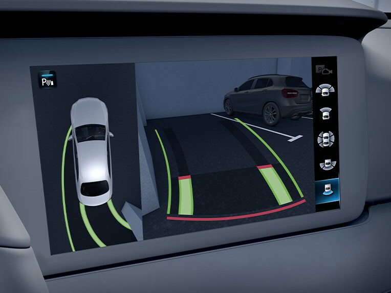 Une illustration du Pack Stationnement avec caméras panoramiques dans la Mercedes-Benz Classe C Break.