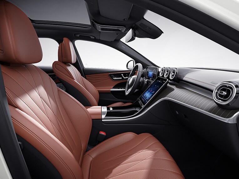 La Mercedes-Benz Classe C Break avec les lignes d’équipement AVANTGARDE.