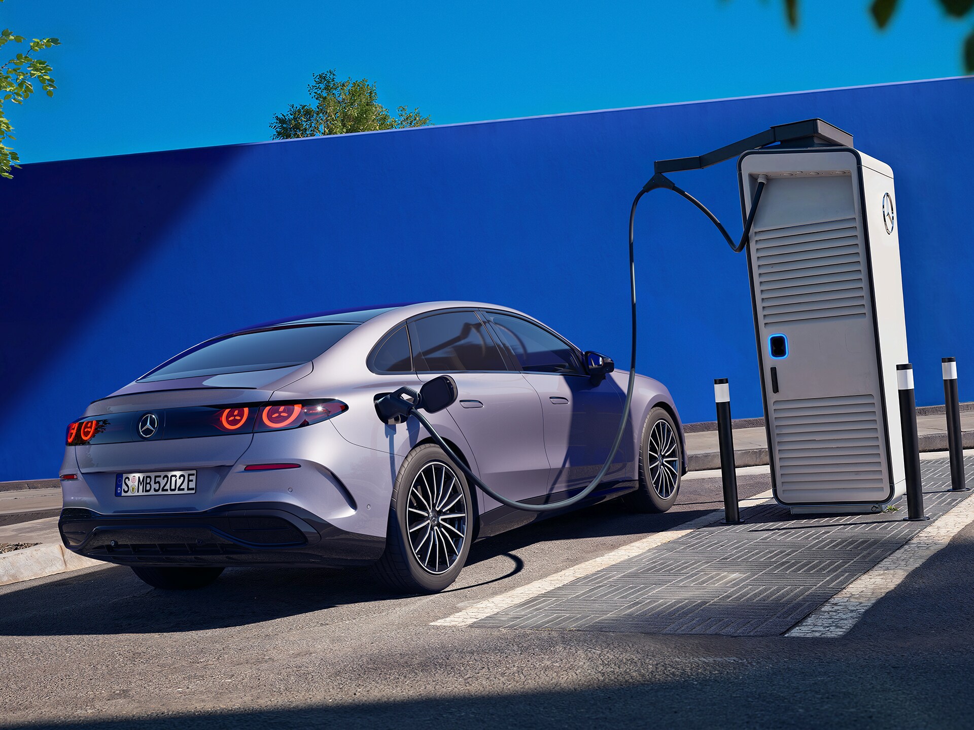 La recharge de la nouvelle Classe&nbsp;C de Mercedes-Benz.