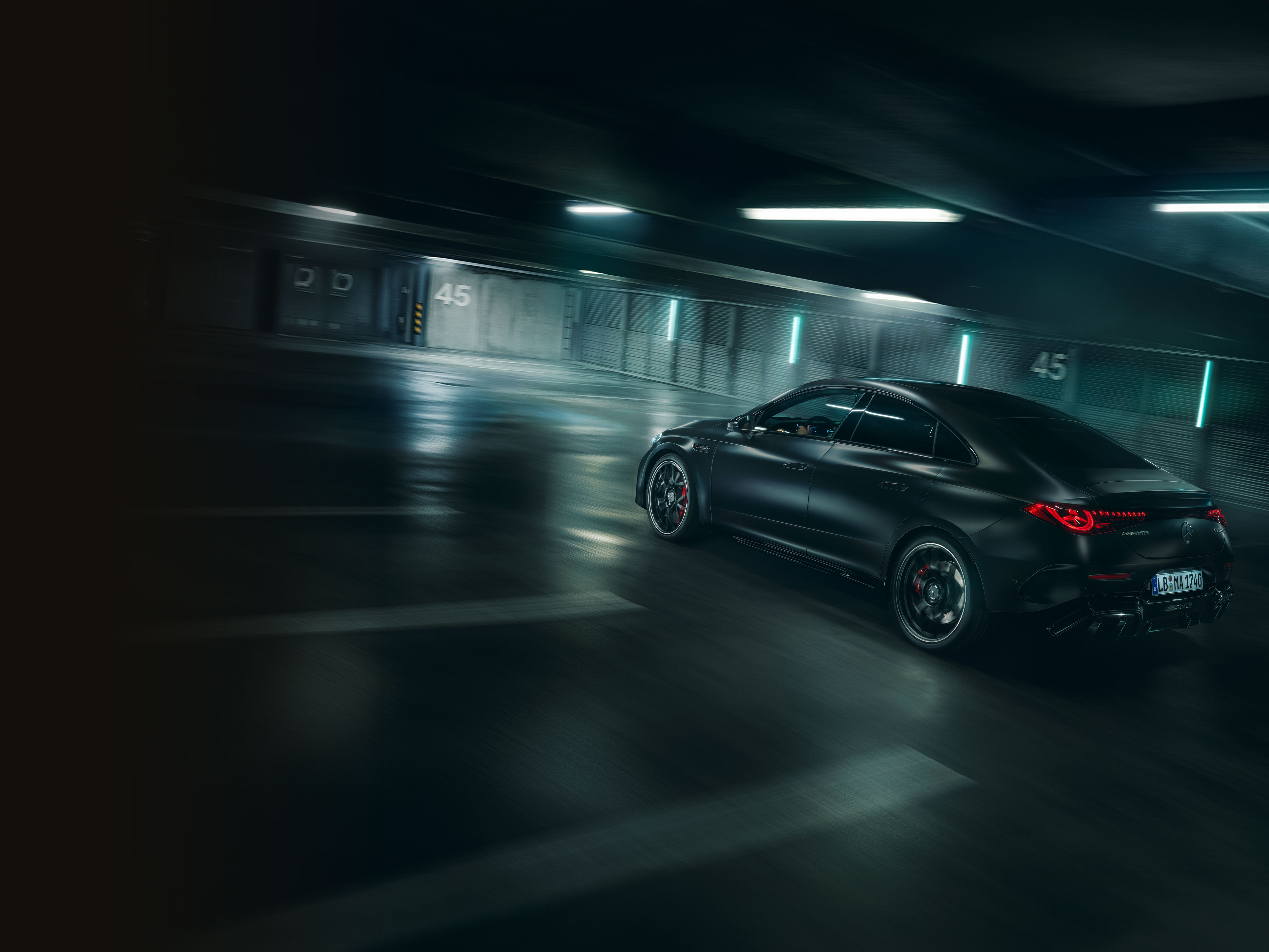 Performance | CLA | Mercedes-AMG Die Performance des neue elektrische Mercedes-AMG CLA 45 4MATIC+.