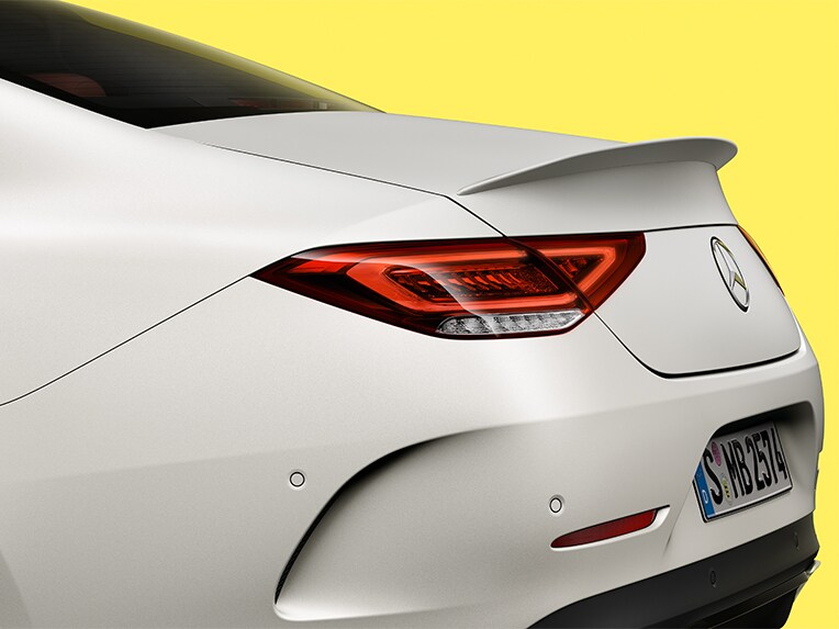 Eine seitliche Heckansicht des Mercedes-Benz CLS.
