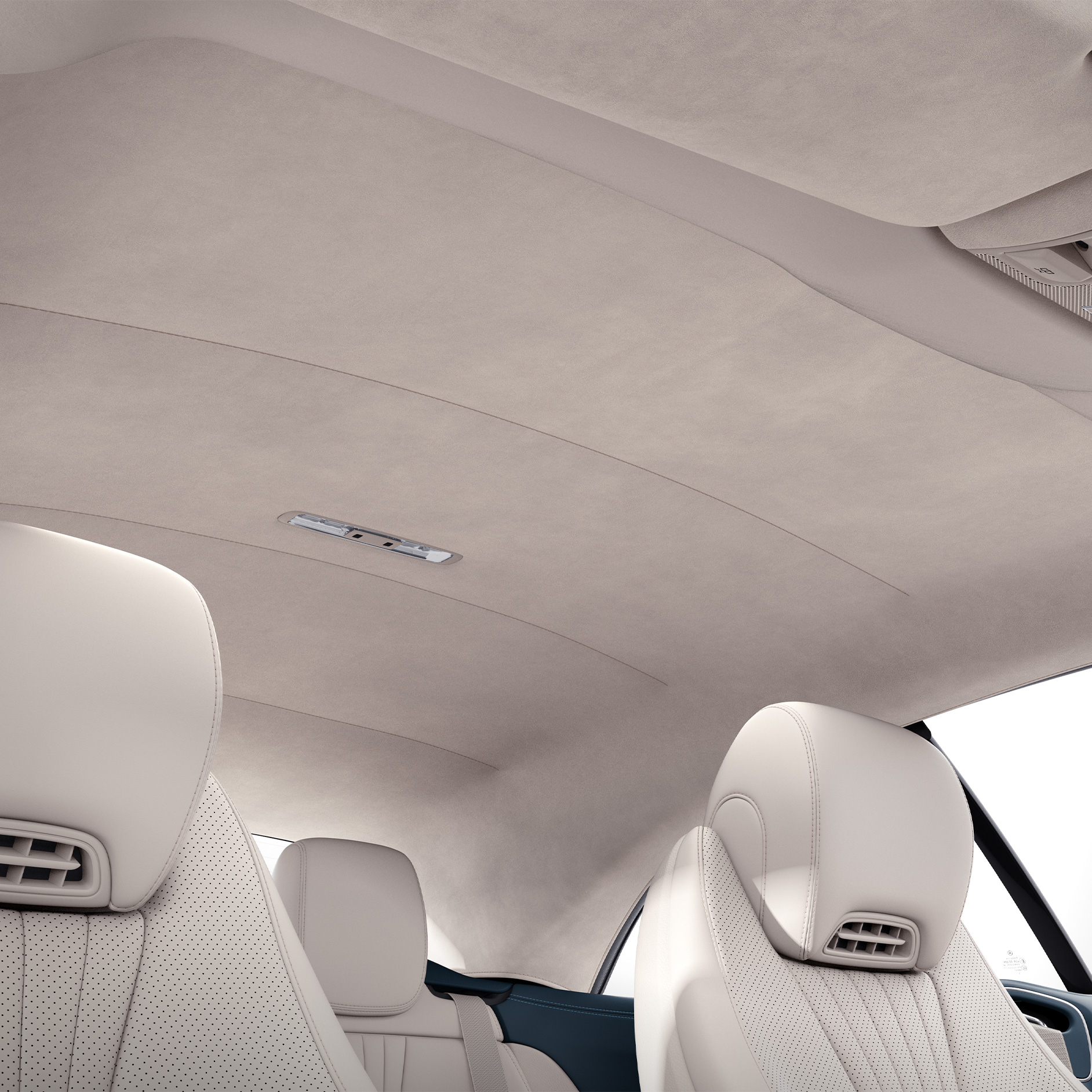 Ciel de pavillon | Classe E Cabriolet | Mercedes-Benz L'habitacle de la Mercedes-Benz Classe E Cabriolet.