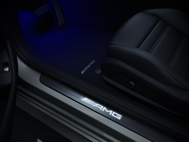 Das Interieur des Mercedes-AMG E 53 4MATIC+ Coupé.