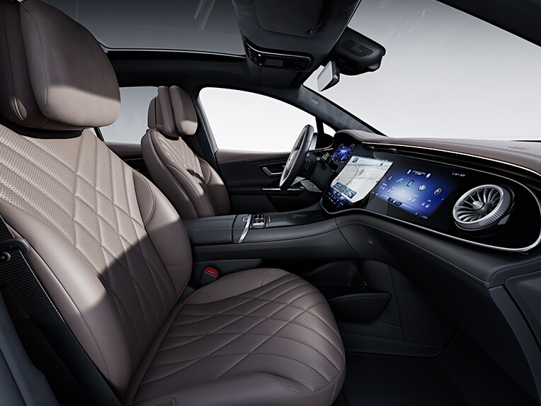 L'intérieur du nouvel Mercedes EQE SUV dans la ligne d'équipement Electric Art Intérieur.