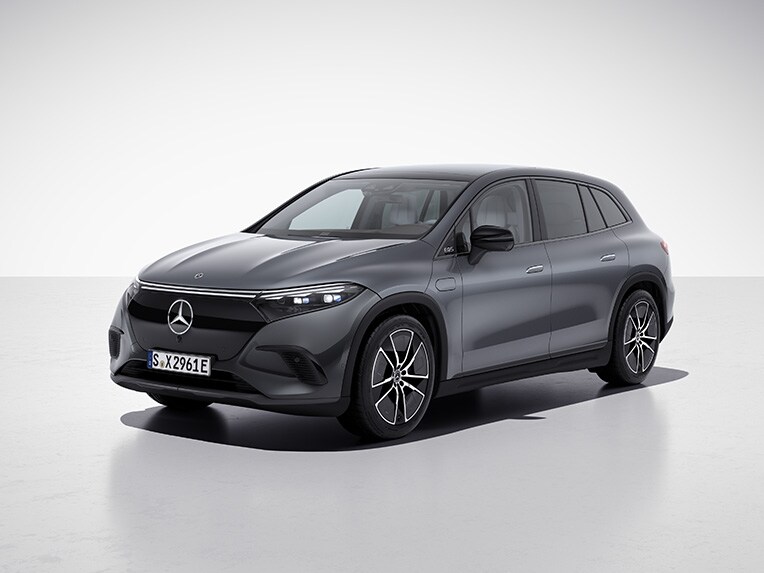 Der neue EQS SUV mit Night-Paket.