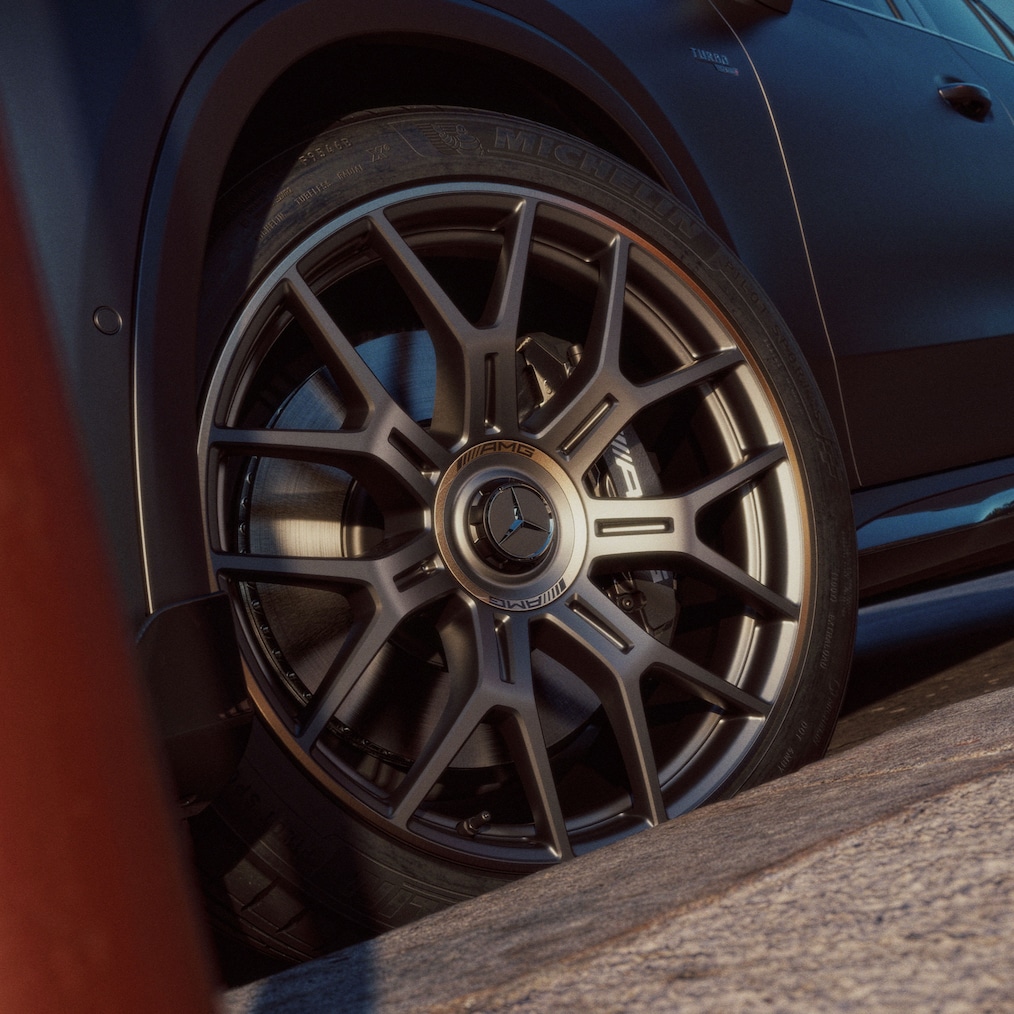 Die 53,3 cm (21 Zoll) Schmiedefelgen des neuen Mercedes-AMG GLC Coupés.