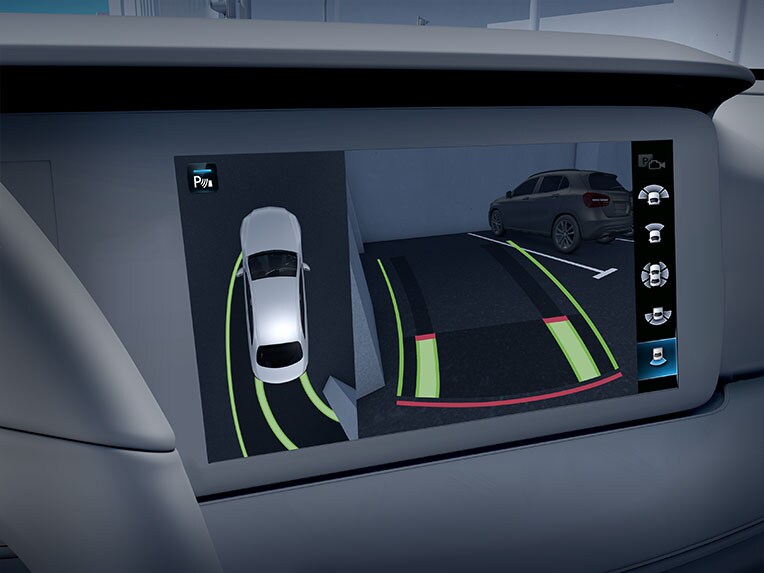 Die Funktionsweise des Park-Pakets mit 360°-Kamera im Mercedes-Bez GLC Coupé.