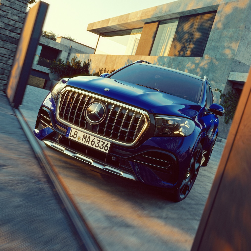 Calandre AMG avec éléments chromés foncés de la nouvelle Mercedes-AMG GLS&nbsp;63.