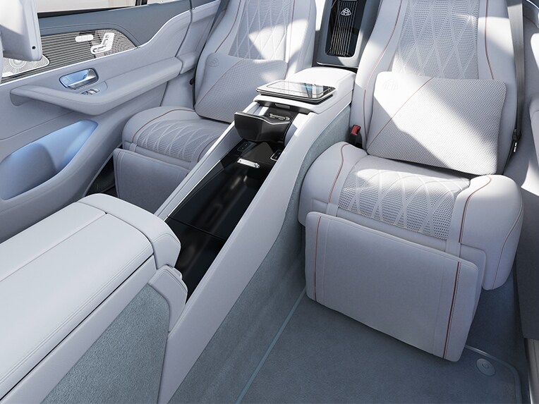 Der First-Class Fond im Mercedes-Maybach GLS.