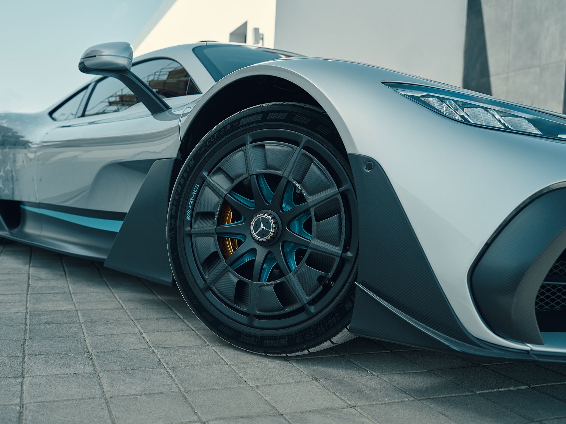 Eine Detailansicht einer Felge des Mercedes-AMG ONE.