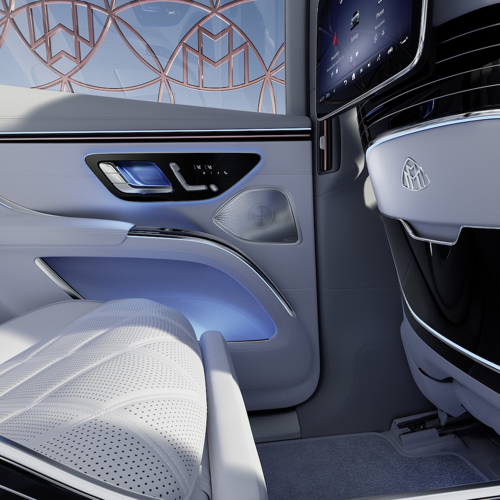 Gros plan sur le haut-parleur du système de sonorisation surround Burmester® 4D dans la porte latérale arrière.