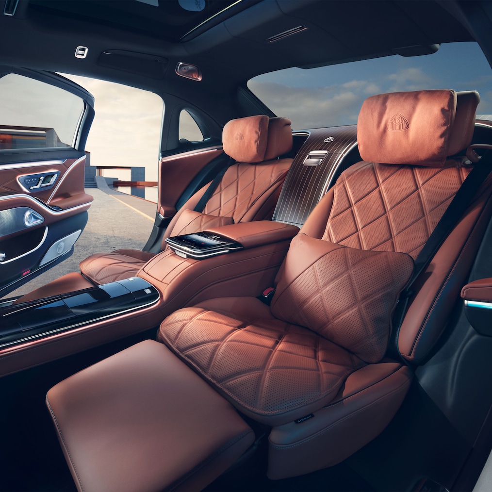 Der Fond mit Executive Sitzen der Mercedes-Maybach S-Klasse.