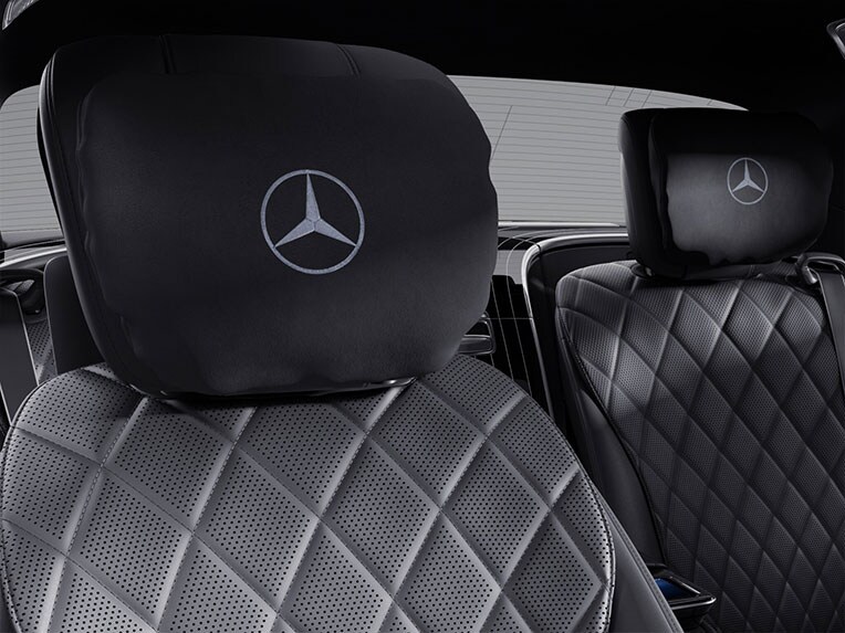Das MANUFAKTUR-Emblem-Paket platinfarben der Mercedes-Benz S-Klasse Berline Lang.