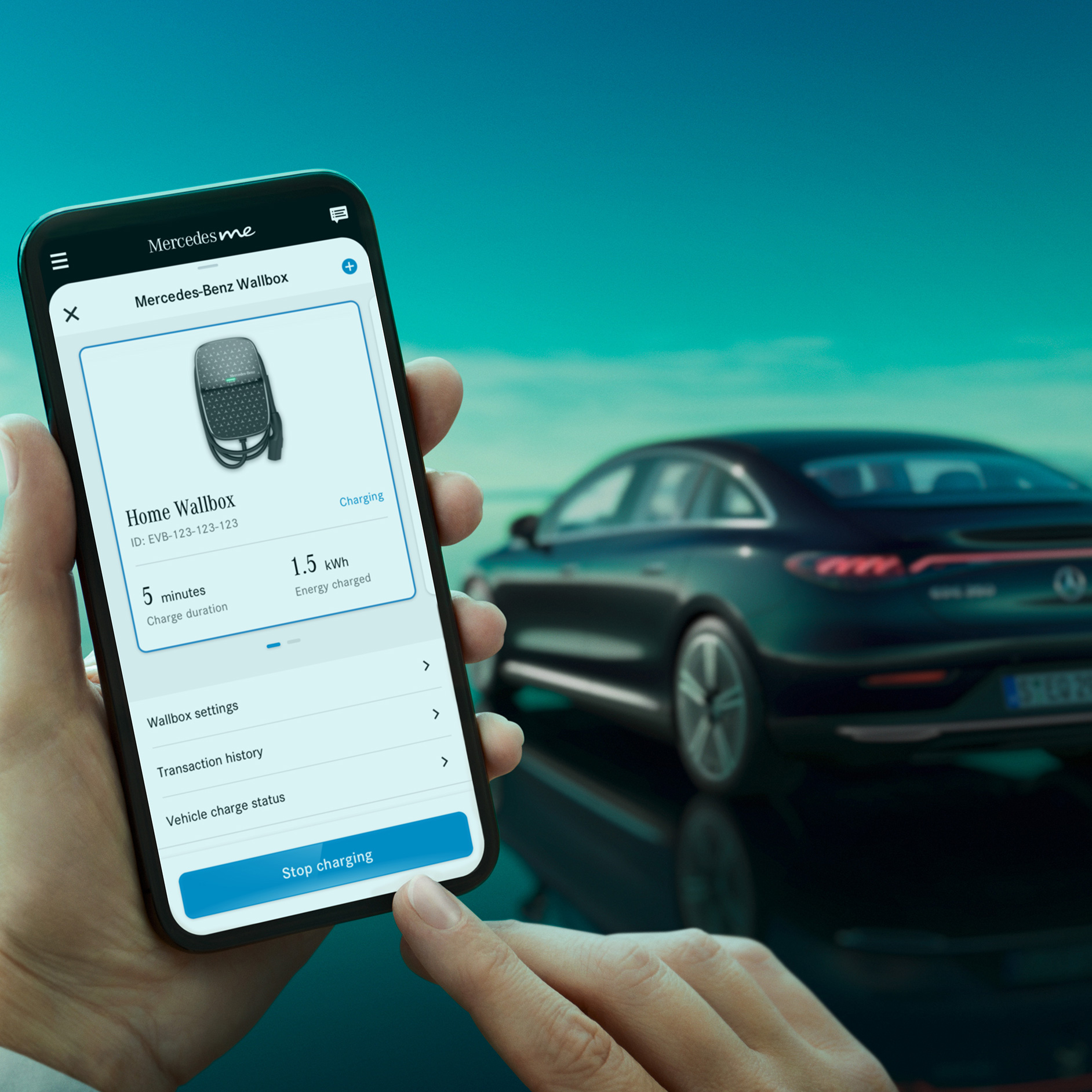 Elektromobilität | EQE | Elektrische Modelle von Mercedes-Benz Das Bild zeigt die Heckansicht des Mercedes EQE.