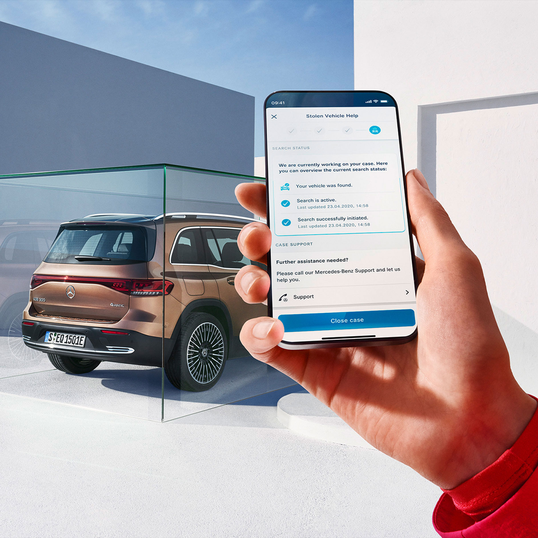 Hilfe bei Fahrzeugdiebstahl | GUARD 360˚ | Mercedes-Benz Die Hilfe bei Fahrzeugdiebstahl wird über ein GUARD 360˚ Digitales Extra auf einem Smartphone in einer Mercedes App angeboten.