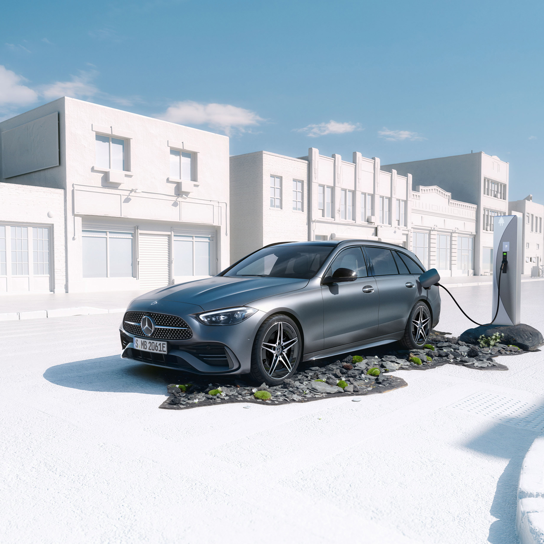 Mercedes-Benz | Land Sea Air | Hybrides rechargeables La Classe C C 300 e Break de Mercedes-Benz dans une vue de 3/4 avant