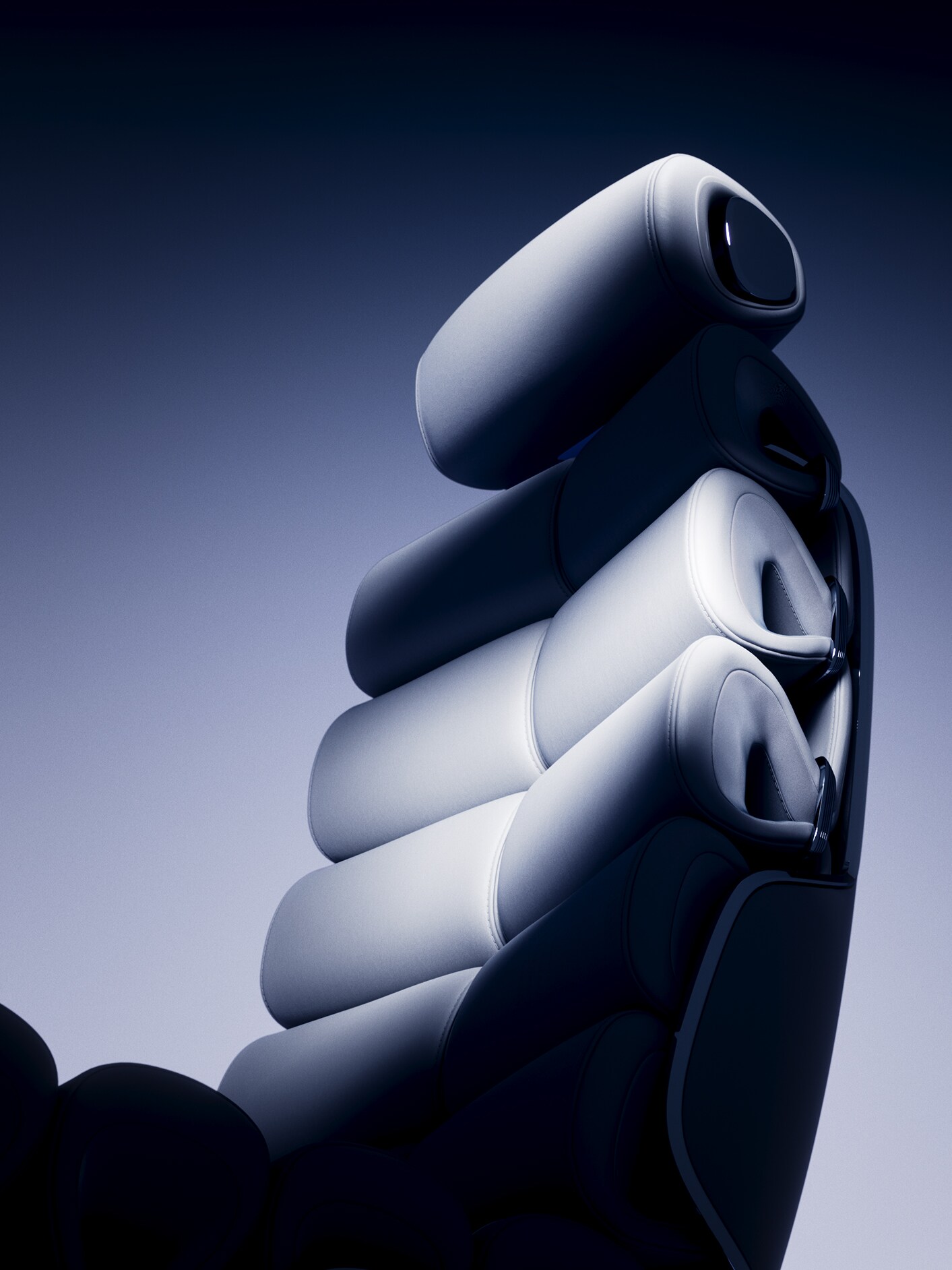 Die beiden luxuriösen Sitze im Fondraum des Vision V in einer Liegeposition.