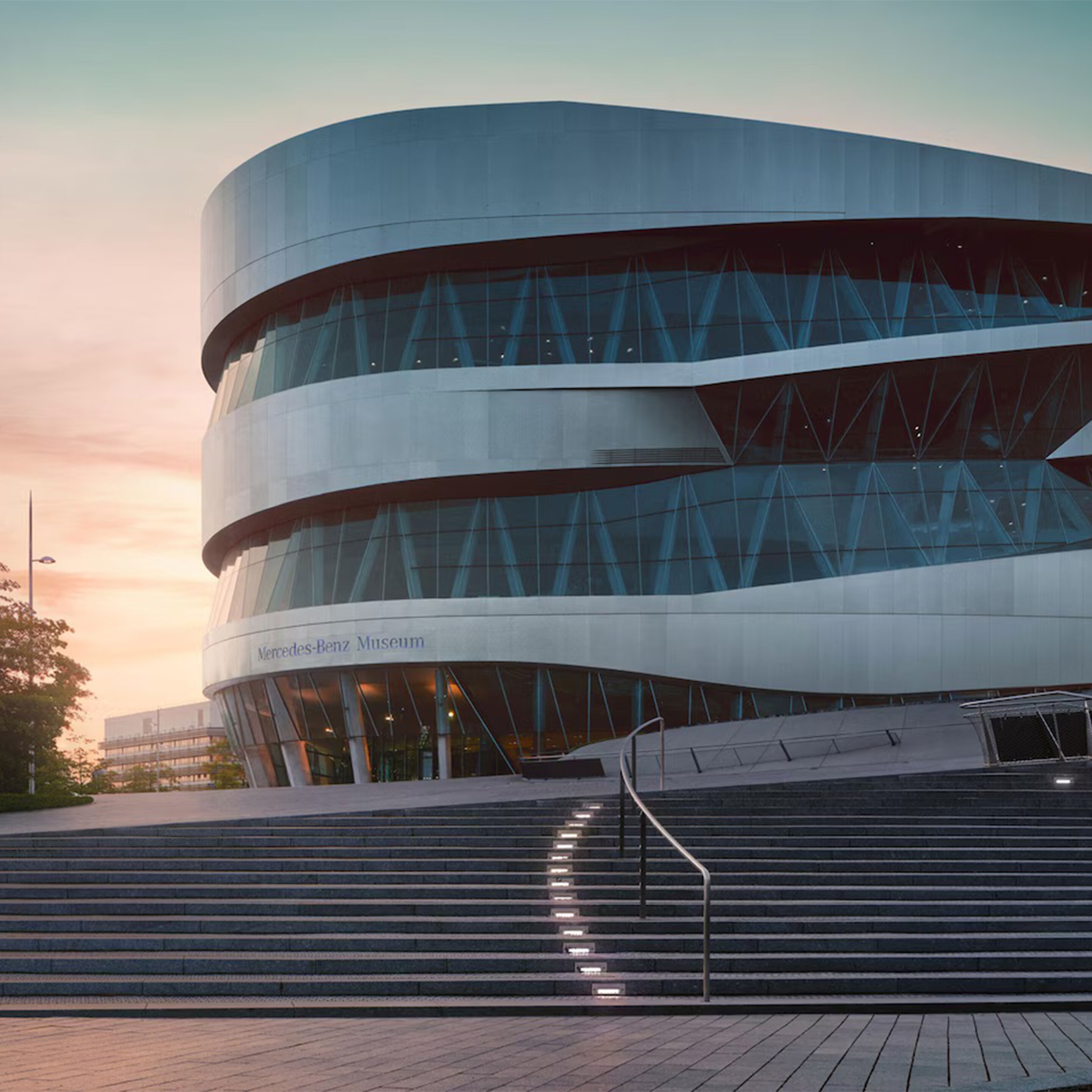 Außenansicht des Mercedes-Benz Museums in Stuttgart.