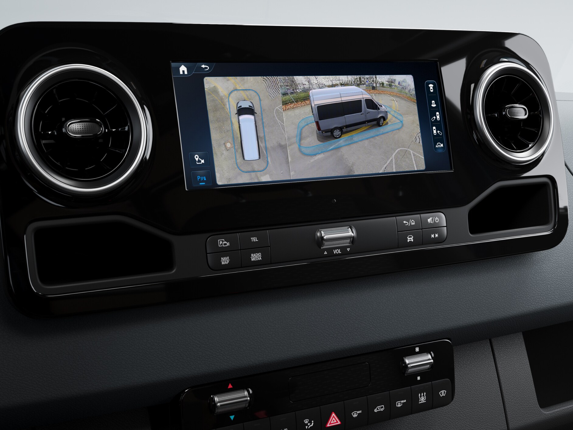 Der 3D Surround View in einem Mercedes-Benz Transporter.