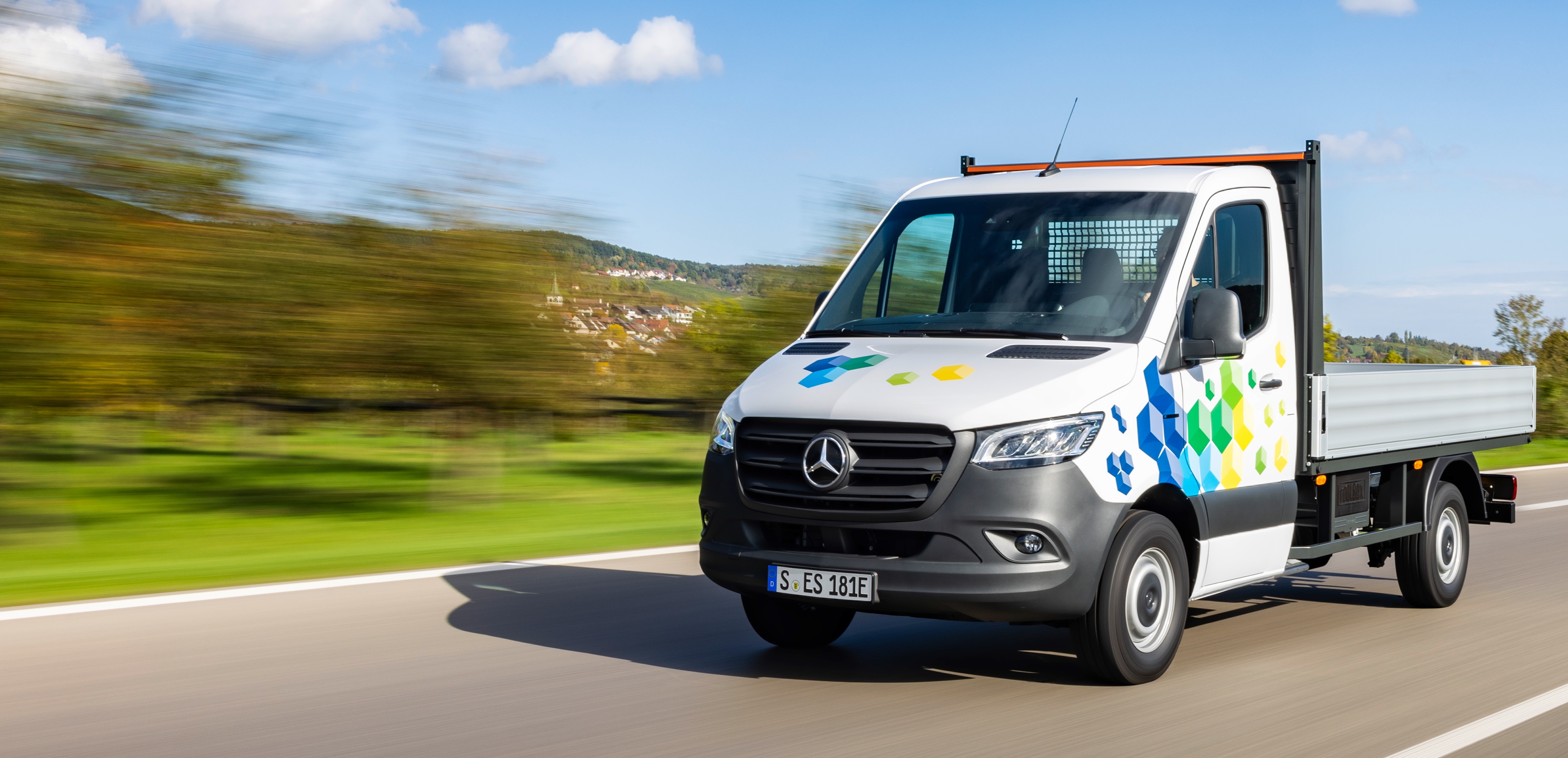 eSprinter Fahrgestell | Mercedes-Benz Transporter Schneiden Sie den neuen eSprinter genau auf Ihr Unternehmen und Ihren Einsatzzweck zu.