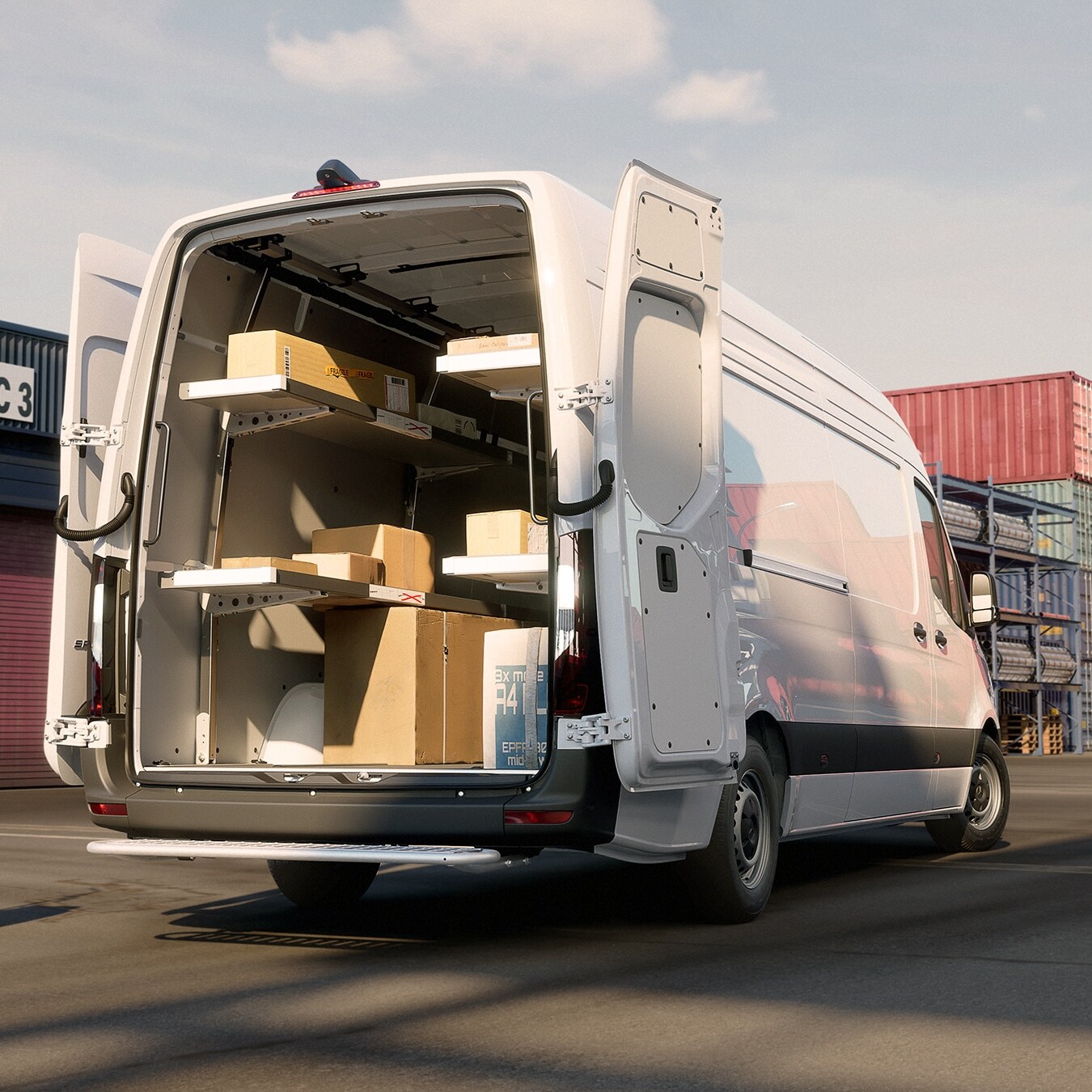 Mercedes-Benz Sprinter équipé d'un système de rangement et de chargement organisé
