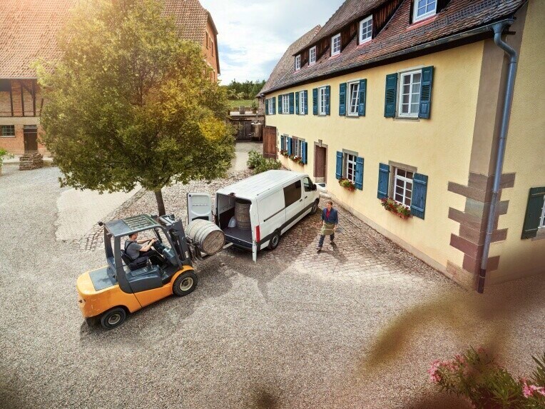 Mercedes-Benz Service est l’interlocuteur qui connaît parfaitement votre utilitaire léger.