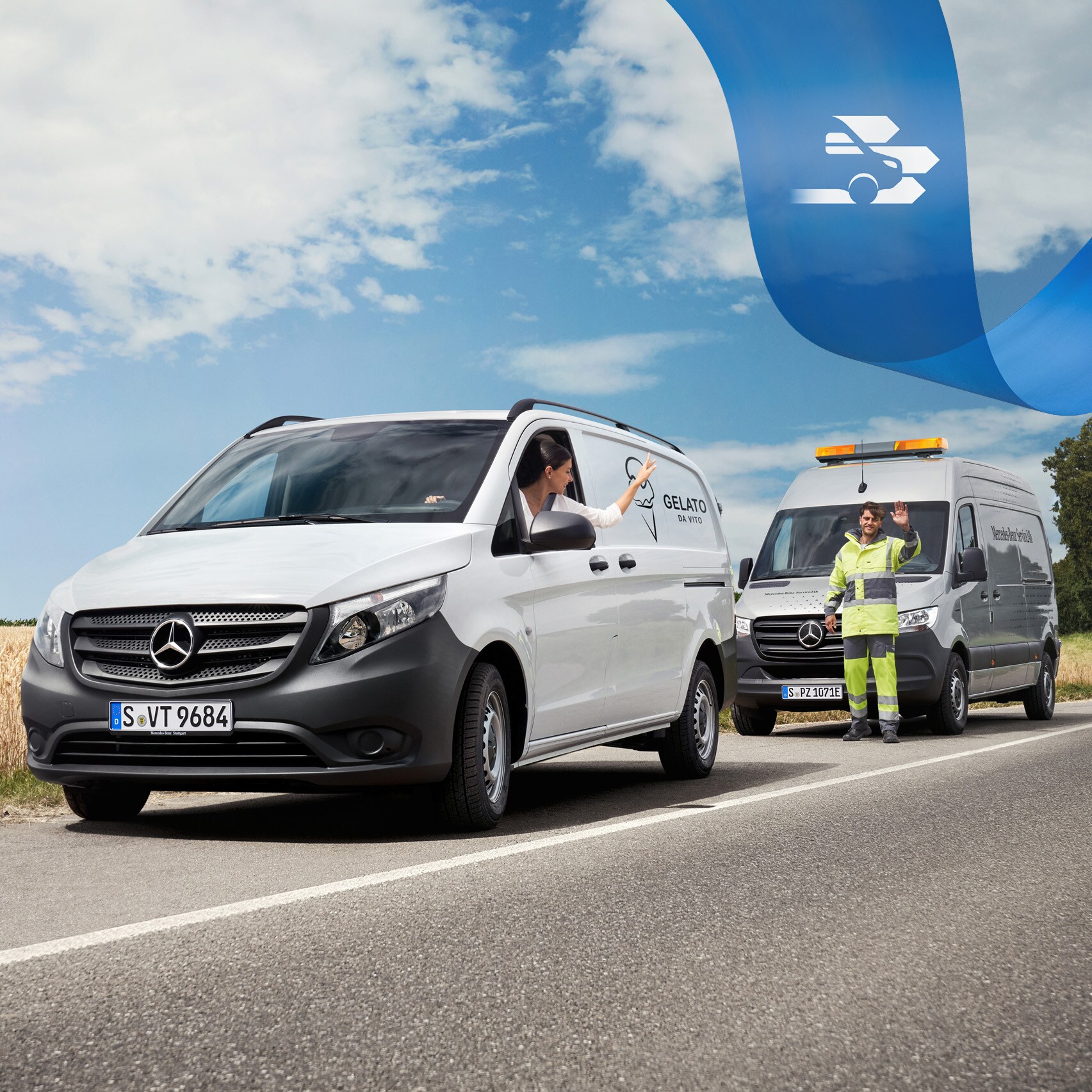 Un support compétent en matière d'assistance&nbsp;: le service Mercedes-Benz vient en aide à un conducteur d'utilitaire léger sur le bord de la route, tous deux saluent amicalement.