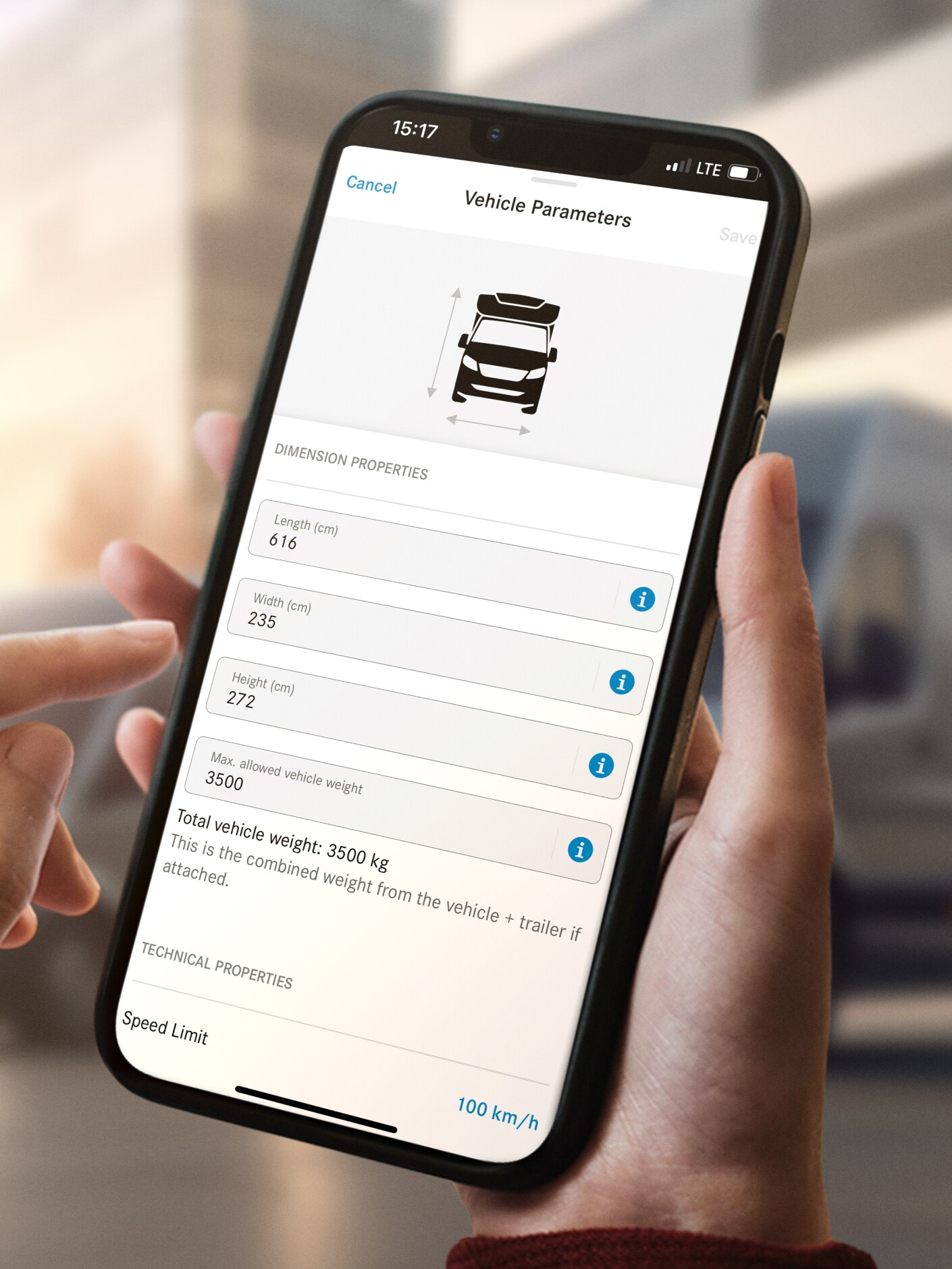 Vue graphique des dimensions du véhicule dans l'application Mercedes-Benz sur un smartphone.