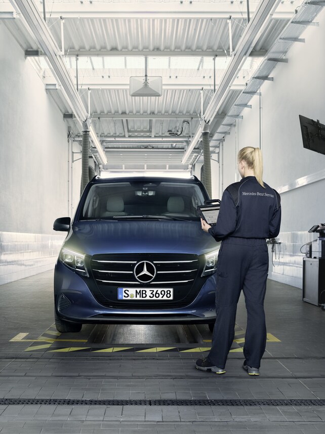 Sonderserviceleistungen wie Scheibenreparatur oder Reifeneinlagerung erhalten Sie im Mercedes-Benz Van ProCenter zu Festpreisen.